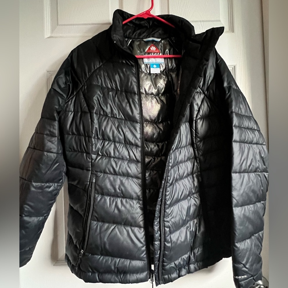 Black Columbia down puffer jacket